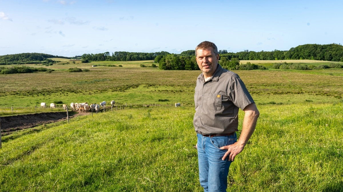 Nils Nielsen fra Jerslev i Vendsyssel har i syv været primus motor for at få taget 140 hektar lavbundsjord ud af drift og er godt træt af langsom kommunal sagsbehandling. Brønderslev kommune skyder dog skylden for den langsomme sagsbehandling på Styrelsen for Grøn Arealomlægning og Vandmiljø. Foto: Alexander Dornwirth