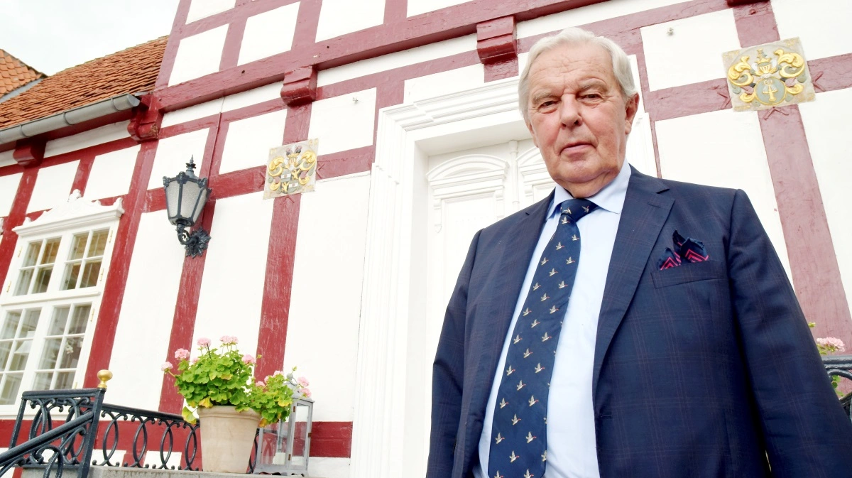 Godsejer Johan Koed-Jørgensen er tilfreds med årets høst på sine tre godser. Tidlig såning, pløjefri dyrkning og rettidighed er opskriften bag den gnidningsfrie høst. Og så har vejret været en medspiller i år, siger han. Arkivfoto