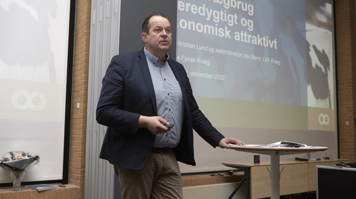 - Vi arbejder i et globalt marked, og vi er nødt til at tjene penge for at reinvestere og investere i de dyrevelfærdsmæssige regler, der er. Og der har vi altså nogle regler i Danmark, som er strammere end i resten af Europa, siger Christian Lund. Arkivfoto: Erik Hansen