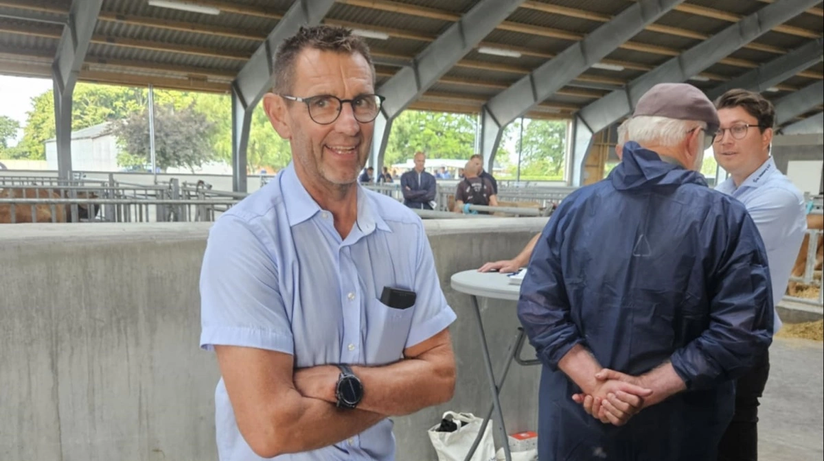 Finn Bay Christensen fra Møberg Staldbyg, der har været hovedentreprenør på byggeriet, kalder stalden for »en af de mest optimale velfærdsstalde, der findes i Danmark«. 