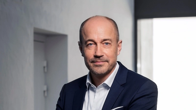 - Når dyrene går ude i parkerne, er det hævet over enhver tvivl, at deres velfærd er høj. At gå i flok i skoven og græsse giver mulighed for et meget godt dyreliv, sagde miljøminister Magnus Heunicke (S). Foto: Lars Bertelsen