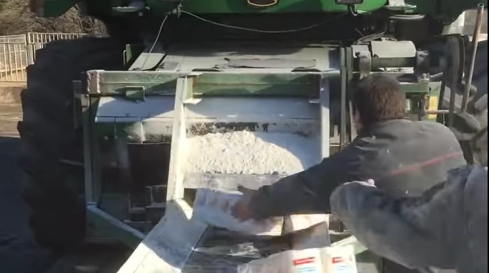 Heldigvis har man en John Deere mejetærsker..