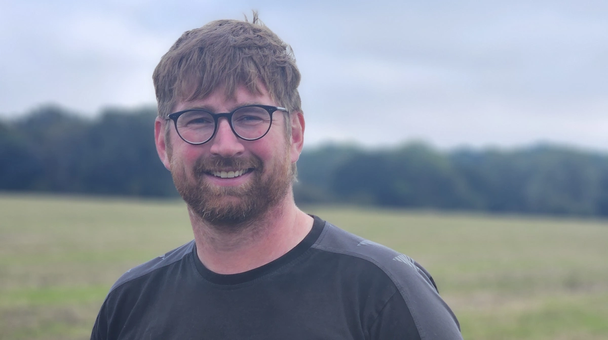 34 årige Rasmus Blem Kofoed overtog Lillegaarden ved Vestermarie på Bornholm ved årsskiftet 2025.