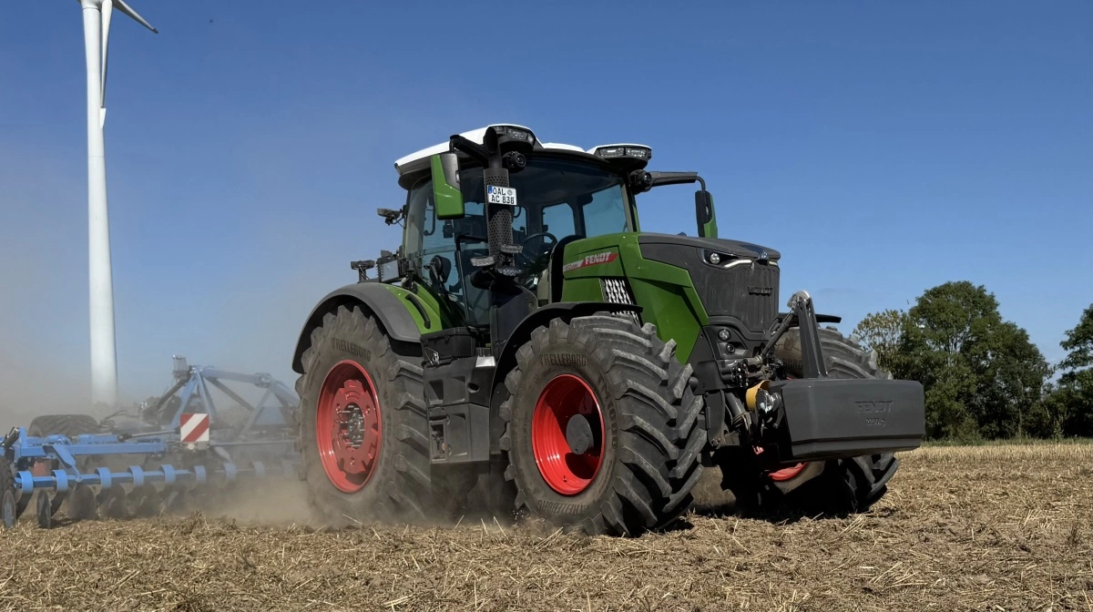 TBS er ikke helt klare i mælet om, hvilken model de viser frem i de kommende uger. Men alle pile peger i retning af Fendt 800 Vario Gen5, som lanceres officielt på Agritechnica. Foto: Kasper Stougård 