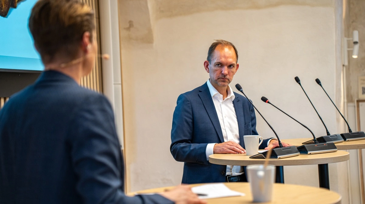 Den personalemæssige slankekur, som Styrelsen for Grøn Arealanvendelse og Vandmiljø (SGAV) skal på, vækker stor kritik hos medarbejderne. Trepartsminister Jeppe Bruus har ingen kommentar til sagen. Arkivfoto