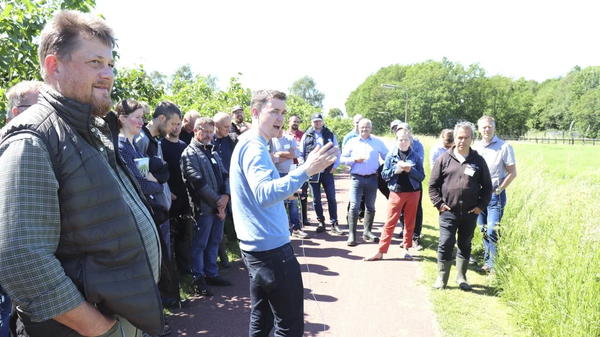 Deltagerne i spor 2 hører om intelligente redskaber – her sidste nye erfaringer med kortlægning af ukrudt i marken ved hjælp af robotten fra Agrointelli. Fotos: Jørgen P. Jensen