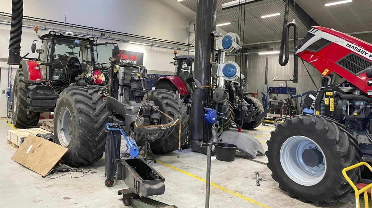 I Hjørring blev afdelingen opført fra grunden på en industrigrund efter overtagelsen af forhandlingen fra Hjallerup Maskinforretning. Billedet er fra afdelingens værksted. Foto: Thorsen Maskincenter