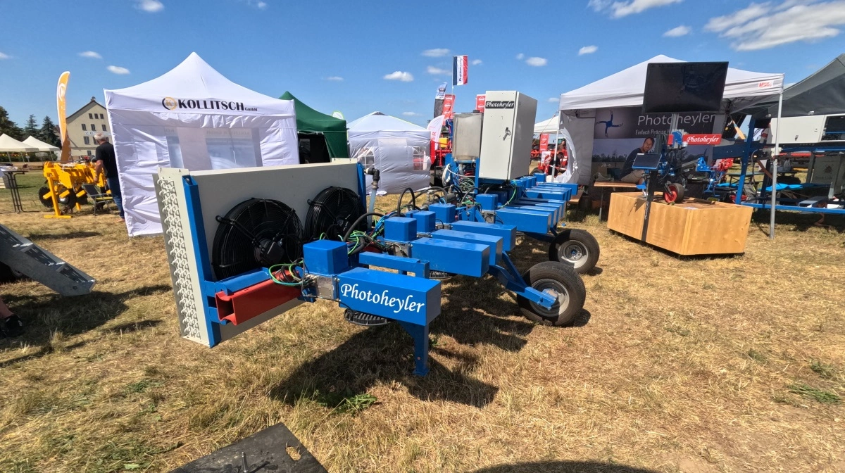 Den tyske Photoheyler er hovedattraktionen ved markdemonstrationen hos Balle Agro. Foto: Seges Innovation