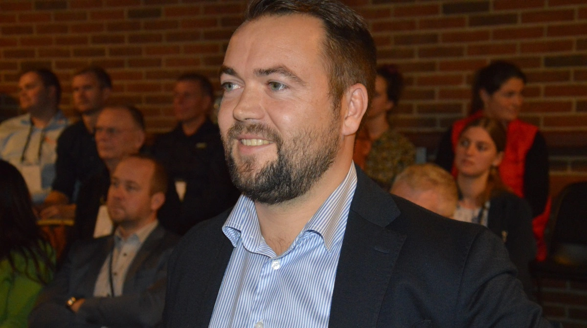 - Vi er glade for at have indgået en aftale med det nye formandskab i Landbrug & Fødevarer Gris, så vi kan deltage som sponsor og dermed være en del af kongressen sammen med øvrige virksomheder i branchen, siger Mads Kring fra Hendrix Genetics Swine (tidligere Danish Pig Genetics). Arkivfoto: Henriette Lemvig