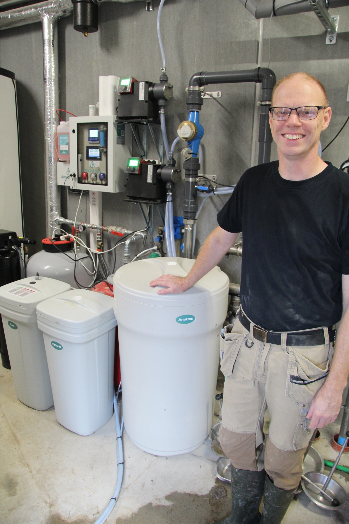 Søren Michaelsen har netop investeret i et Anolytech-anlæg, der skal sikre drikkevandskvaliteten fremadrettet. Der er ingen problemer p.t., så investeringen er udelukkende med tanke på forebyggelse.