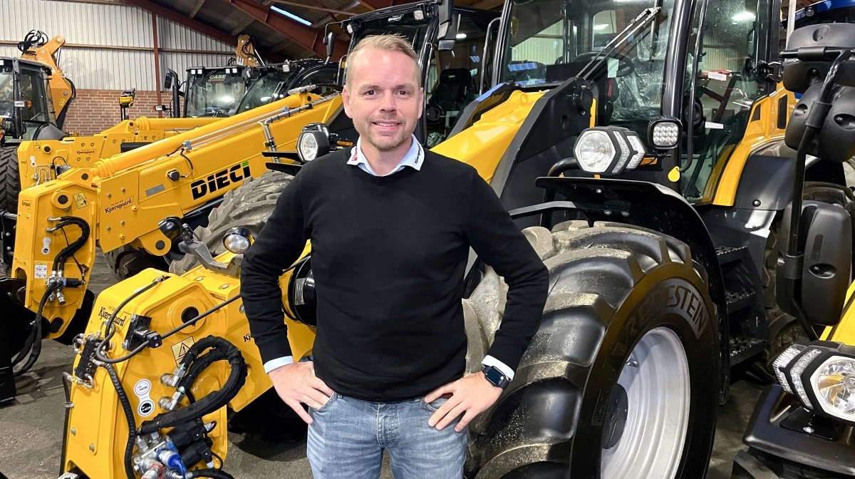Brian Bo Jensen, ansvarlig for SDKs service og eftermarked, blandt Dieci Agri Pivot-maskinerne, der sælges som ex-demo og udstillingsmodeller med fem års tryghedsaftale. Fotos: SDK