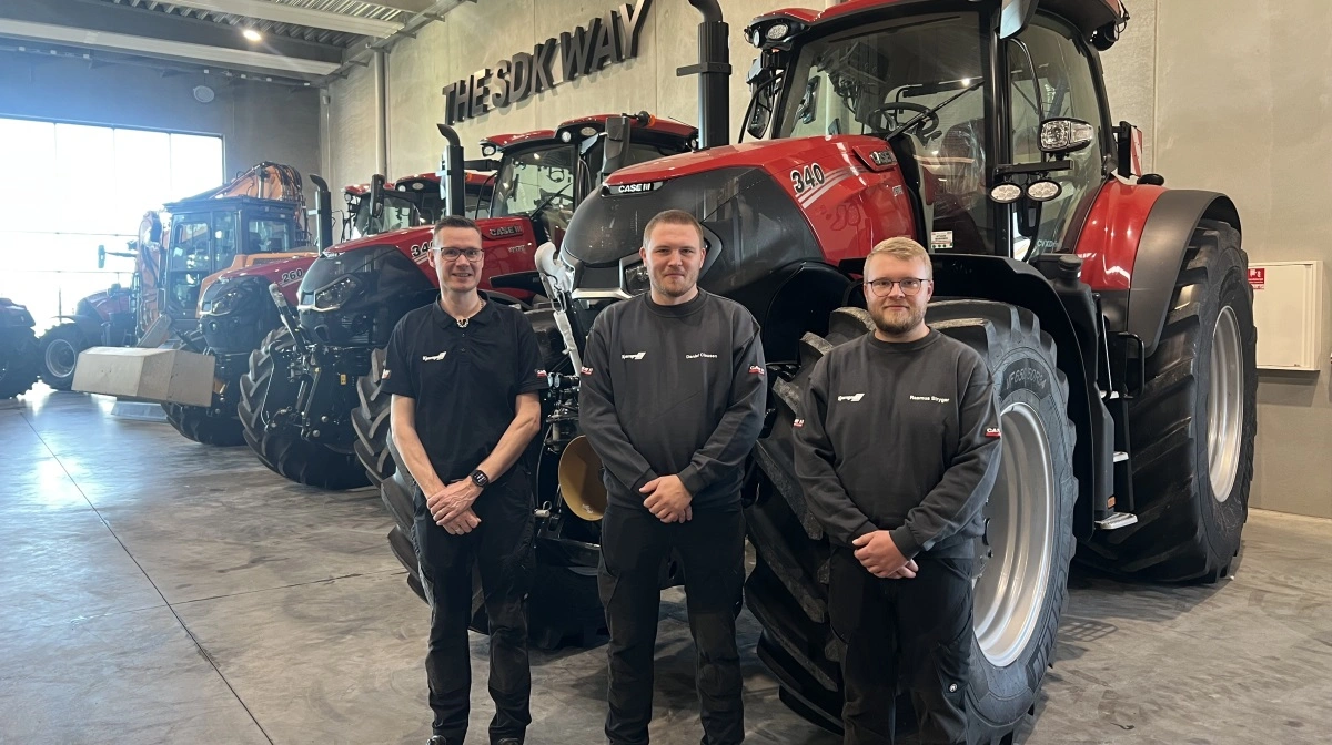 På billedet er det serviceleder Lars Lynge Ralsted (tv) sammen med Daniel Clausen og Rasmus Stryger Hansen, SDK Sakskøbing.