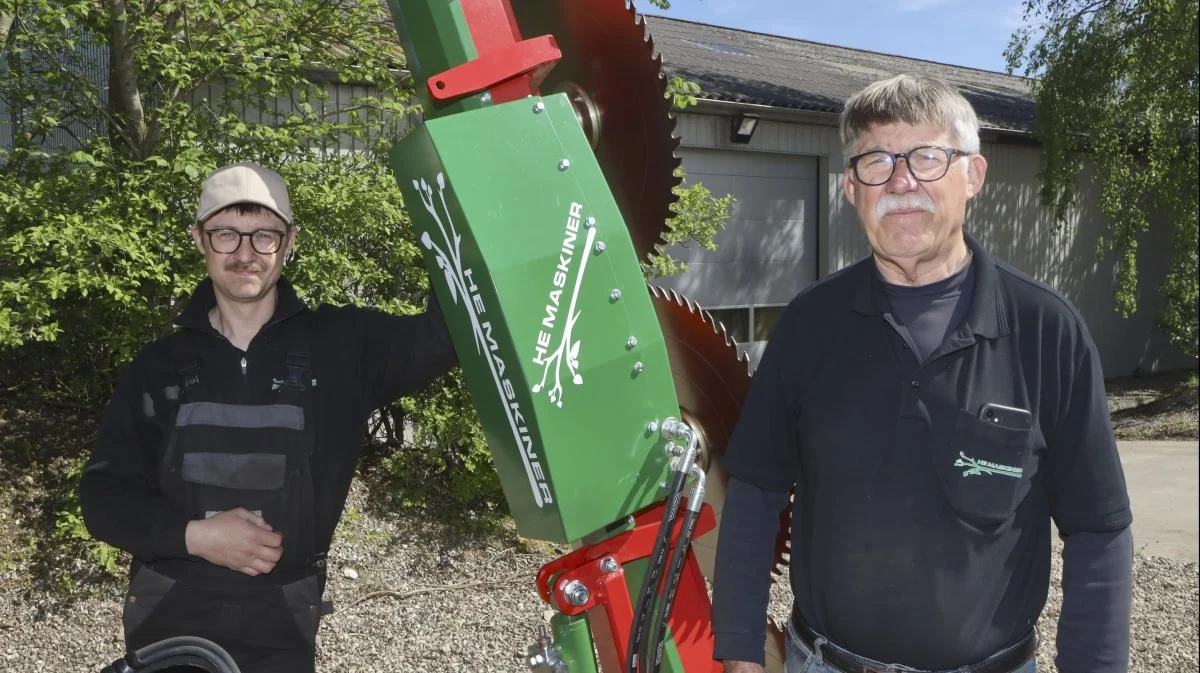 Henning Elkær (th) stiftede i 2017 HE Maskiner, som i dag også tæller hans søn, Kenneth Elkær (tv). Foto: Erik Hansen 