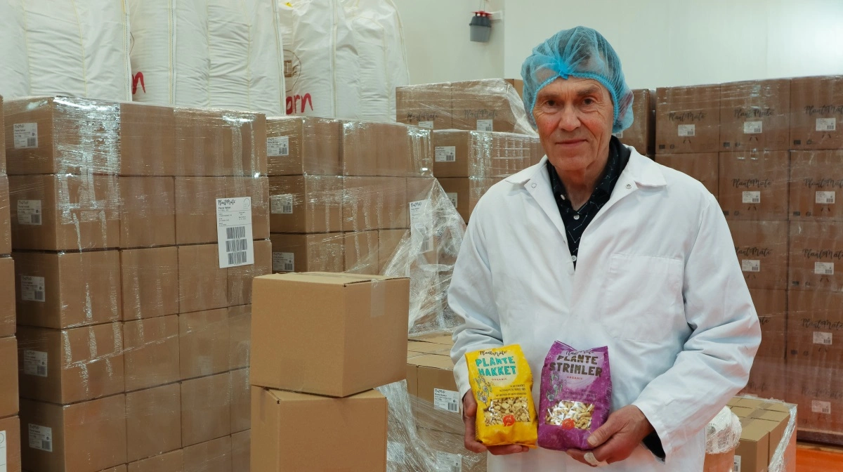 Ulrich Kern-Hansen og hustru opgiver økologien midlertidigt, da internationale kunder kræver konventionelle planteproteiner. Arkivfoto