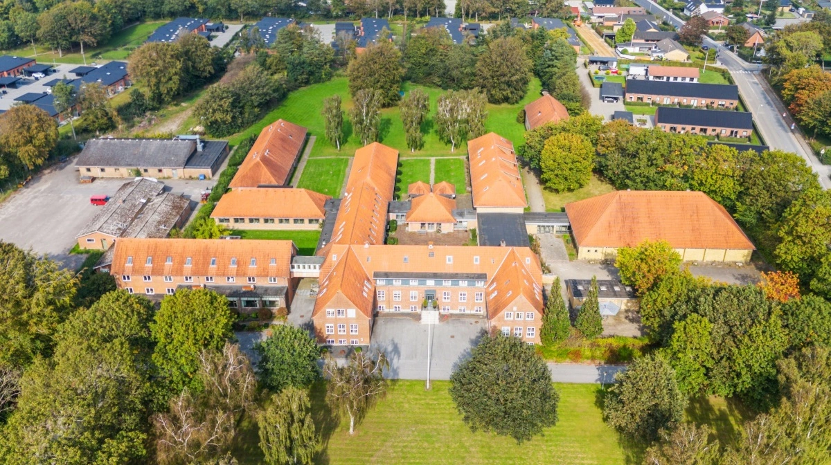 Agroskolen i Hammerum udenfor Herning nåede næsten at uddanne elever til landbruget i 100 år. Foto: EDC Erhverv Poul Erik Bech