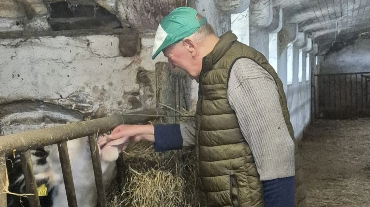 Chr. har elsket sit landmandsliv og sine køer, og sådan er det stadig.