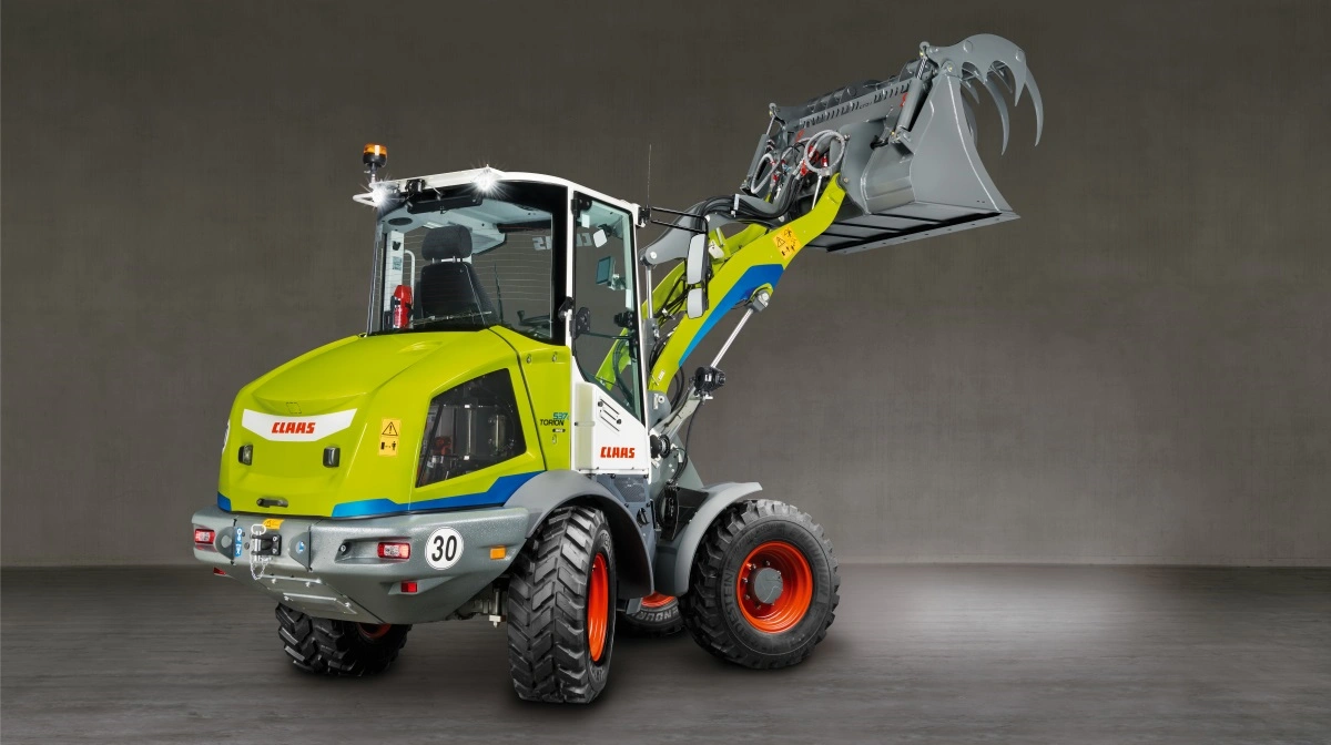 Med Torion 537e tager Claas springet ind i el-segmentet for læssere. Den batteridrevne model er udviklet til intensive staldrutiner og giver mulighed for støjsvag og emissionsfri drift - en teknologi, der kan få hurtig relevans på danske kvæg- og fjerkræbedrifter.