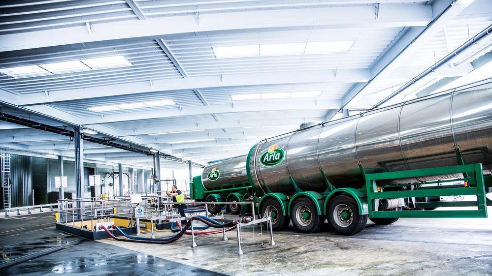Arla går som første fødevarevirksomhed med i Virksomhedsberedskabet for at styrke Danmarks forsyningssikkerhed i kriser. Foto: Arla Foods