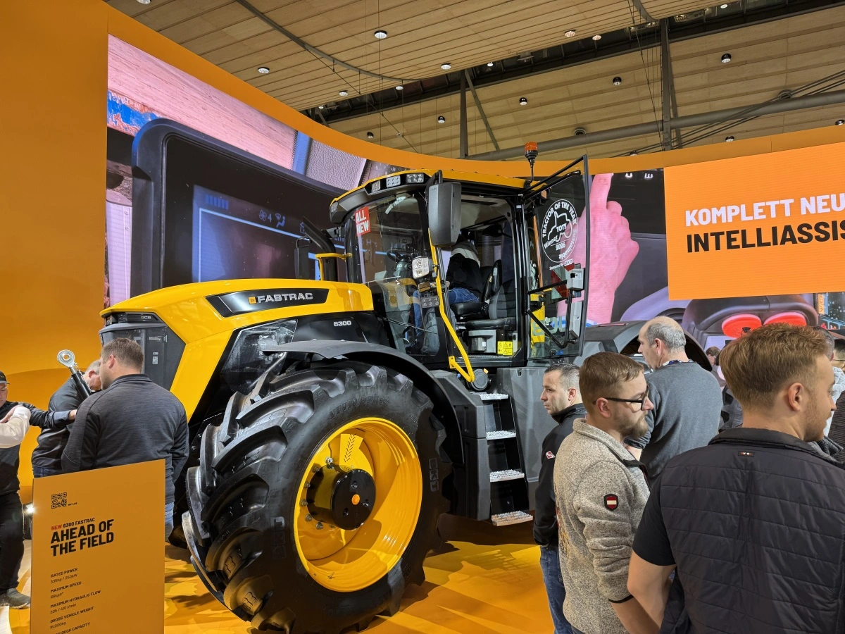 JCB løb med Sustainability-prisen for den nye Fastrac 6300. 