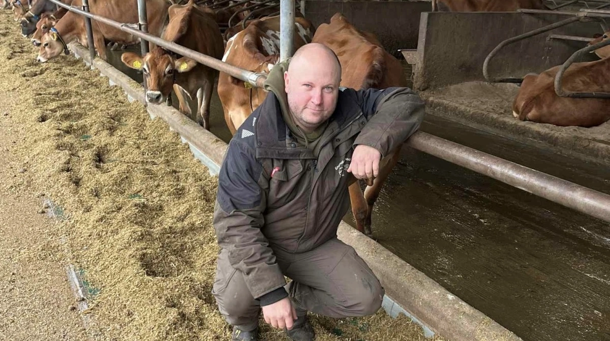 Kim Skou Rasmussen på Engholmgaard ved Flyvesandet: - Jeg har investeret i bygninger og jord for at skabe synergier på bedriften, men alt er pludselig usikkert. Privatfoto