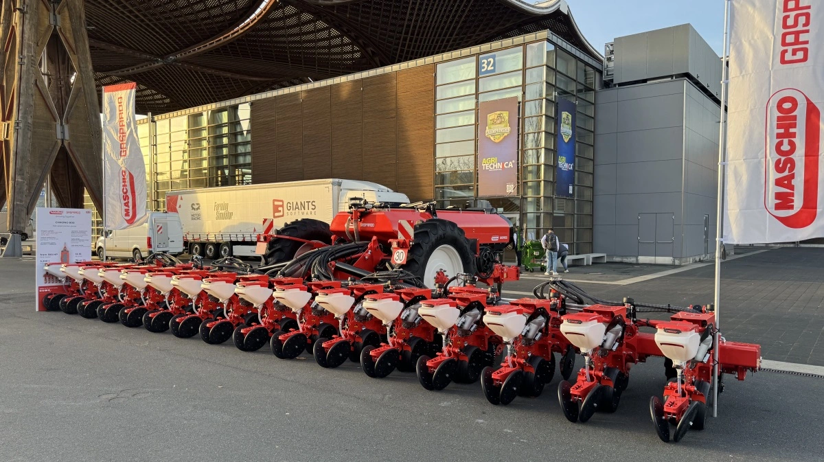 Der er gode bud på 16-rækkede majssåmaskiner fra de fleste producenter. Her er det Maschio Gaspardo. 