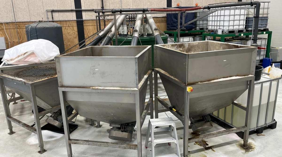 Et nyudviklet Flex-on-Farm-anlæg skal stilles op på større bedrifter, hvor landmanden så selv kan blande sin flydende gødning.