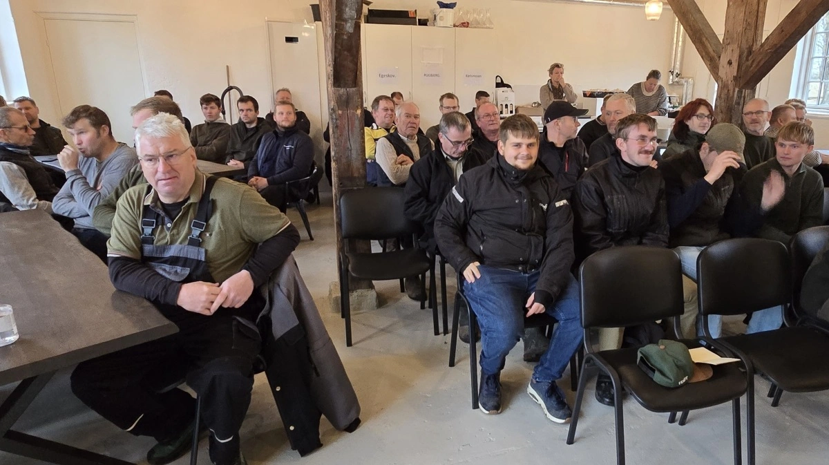 På en temadag på Egeskov Gods var der indlæg om typiske fejl ved syn af marksprøjter og hvordan man selv kan undgå disse. Foto: Jørgen P. Jensen