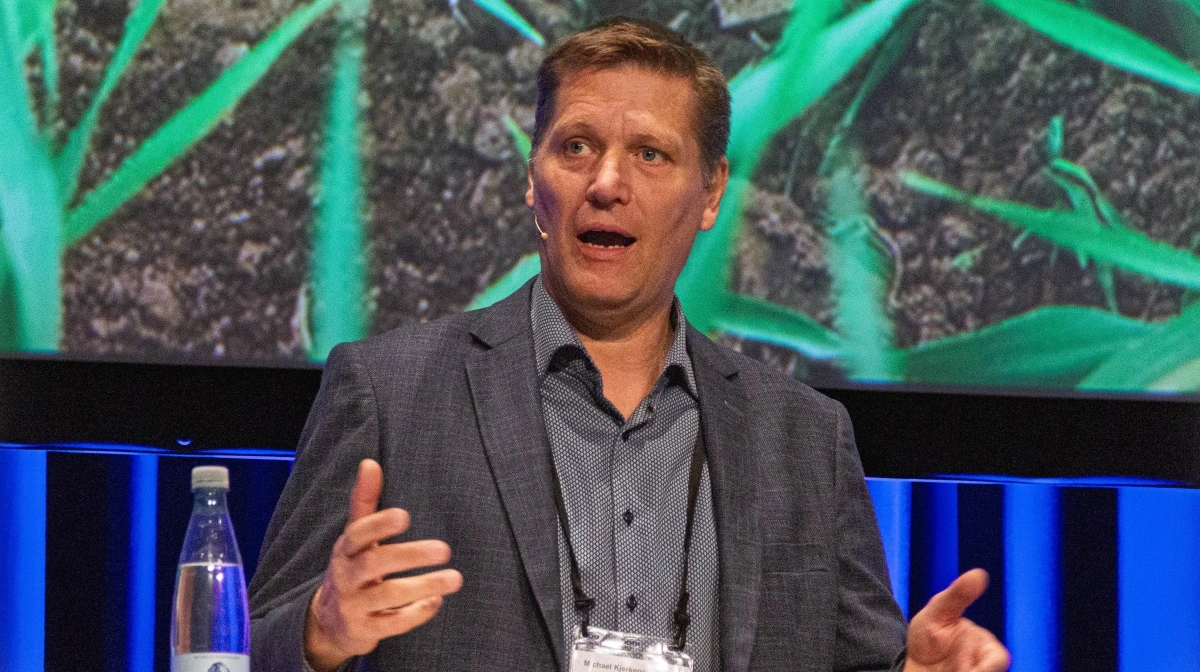 Den nyeste forskning om økologiens effekter når ikke i tilstrækkelig grad ud til forbrugerne, lød det fra Michael Kjerkegaard, formand for Økologisk Landsforening.