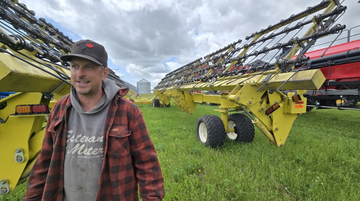 Geoffrey Hawson er meget tilfreds med den tætte kontakt til den nærliggende Väderstad-fabrik, som gerne vil afprøve deres nye maskiner på farmen.
