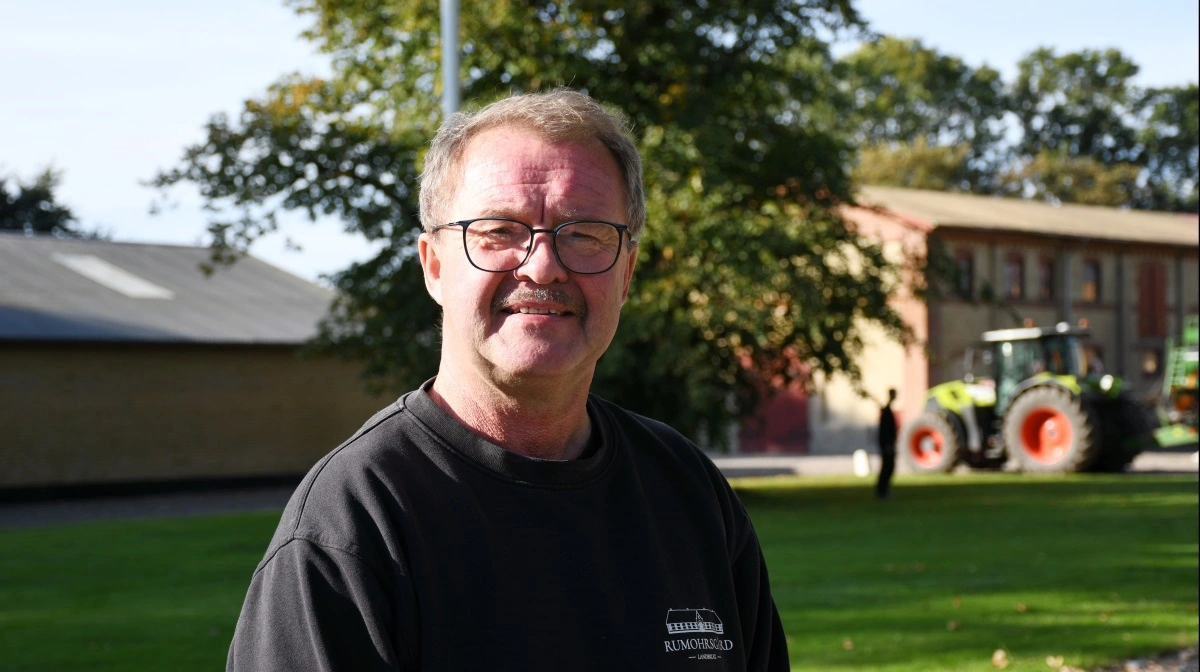 - Det er jo ikke sådan, at folk ikke må komme ind og se vores grise. Men når formålet med optagelserne bare er at tryne et erhverv, er sagen en anden, siger Holger Iversen, svineproducent og næstformand i Agerskovgruppen. Foto: Camilla Bønløkke