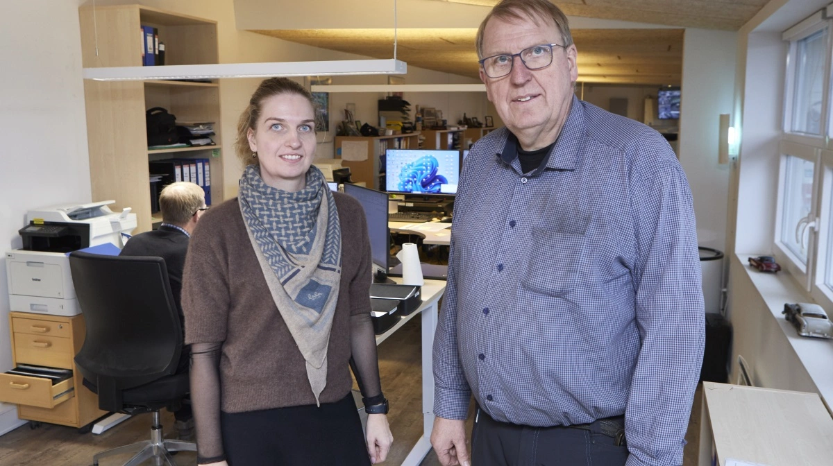 Hos Underbjerg A/S har grundlæggeren Einer Underbjerg fra 1. december delt direktørjobbet med datteren Hanne Underbjerg-Tornvig. Fotos: Erik Hansen