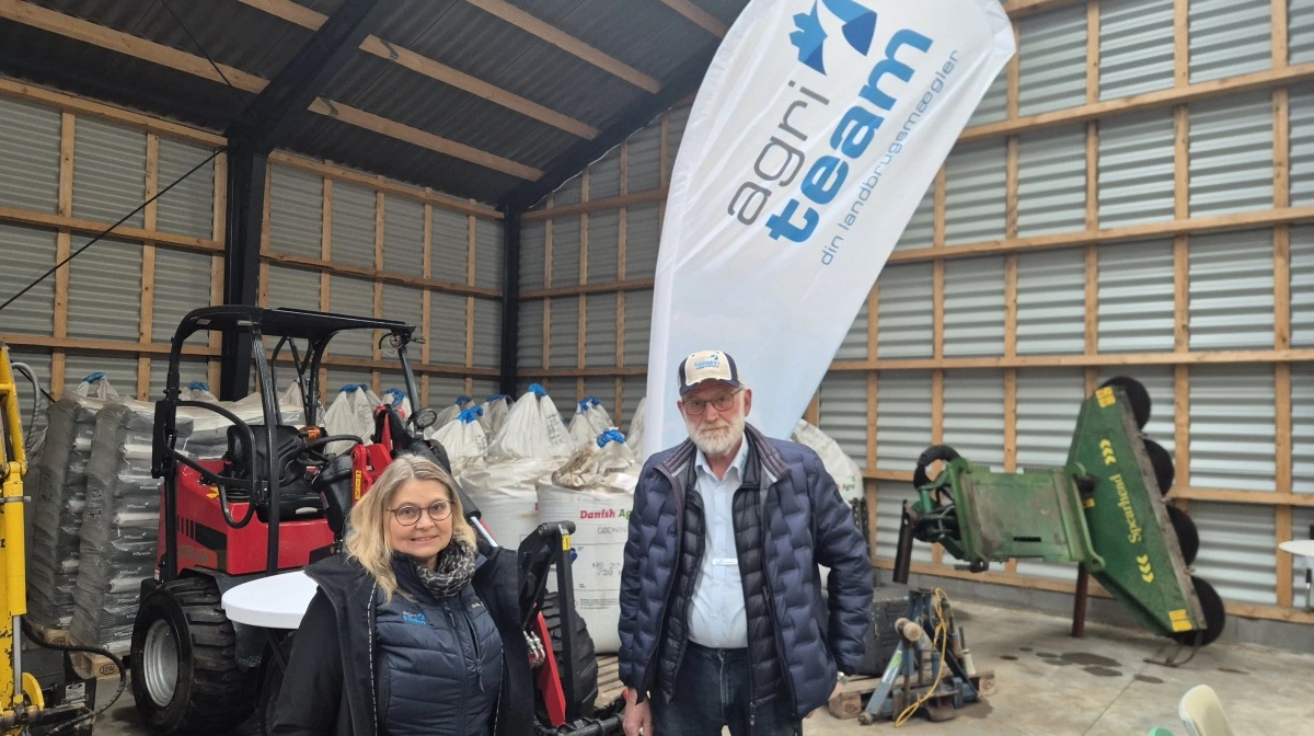 Ifølge Lise Lotte Lund og H. C. Hansen, Agriteam Syd, der har formidlet salget, hører det til sjældenhederne, at en ejendom som Lystbjerggård er til salg. Det har været blandt årsagerne til den hurtige handel. 