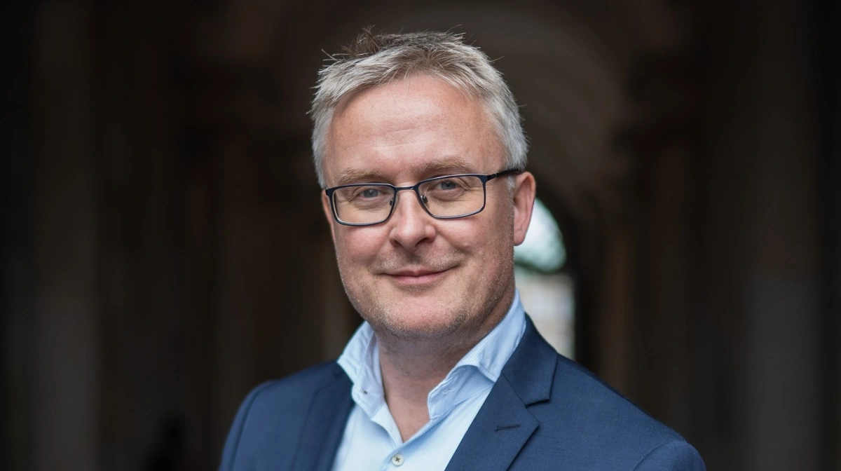 Fødevareminister Jacob Jensen har ikke ønsket at tage stilling til, om, om man fremadrettet skal kunne kende resultatet af Fødevarestyrelsens politianmeldelser i af svineproducenter. Foto: Folketinget