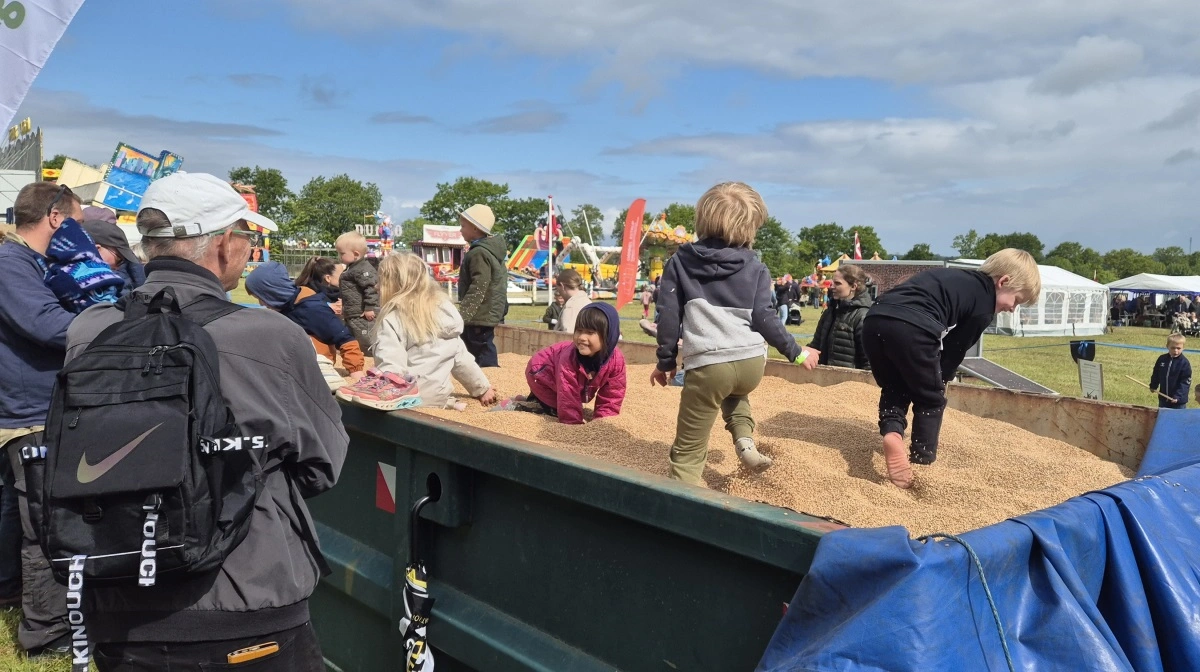 Tilmelding af dyr åbner medio marts 2026, men man allerede nu kan bestille en stand på messens hjemmeside.