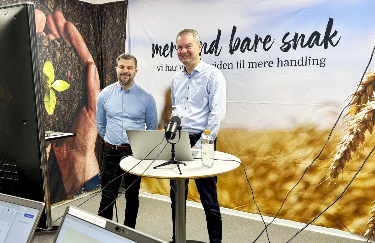 Direktionen er blevet udvidet i Spiras. Hans Jørgen Karow (tv.), økonomidirektør, og Lars Schmidt (th), konstitueret adm. direktør, gav medarbejderne besked på et onlinemøde. Foto: Spiras