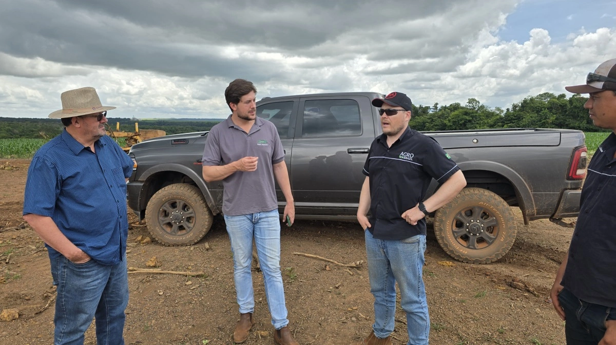 - Vi satser på at få mere jord – både ved at rydde mere busksteppe og ved nye forpagtninger, fortæller Herman og Christian Scherer.