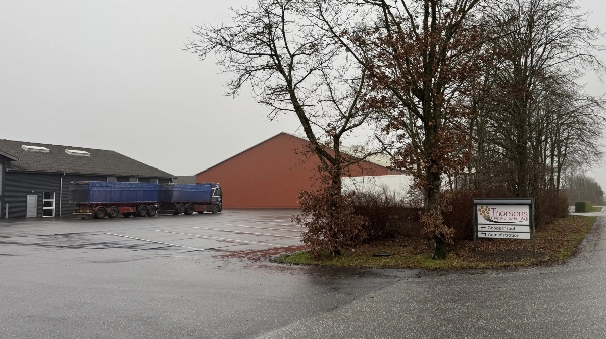 Målsætningen er, at de eksisterende rammer og sorteringsanlæg hos Thorsens Chipskartofler kan anvendes i produktionen af læggekartofler. Det stiller store krav til hygiejne og dokumentation - helt som man er vant til.