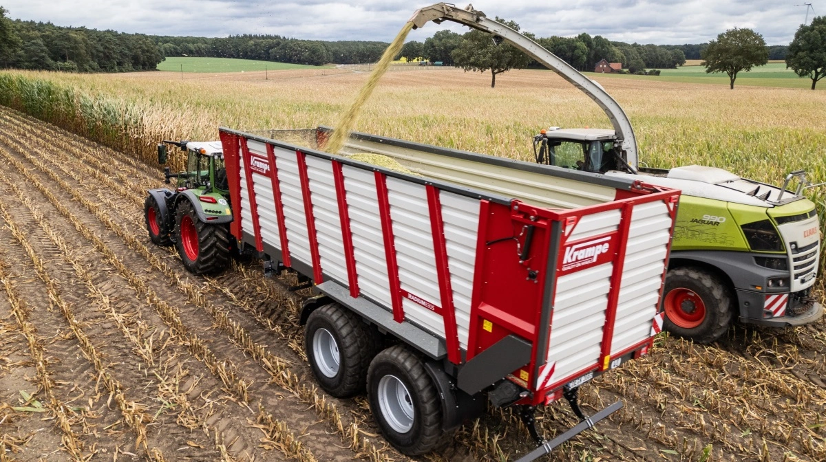 Fra nytår 2026 er det Krampe, der står for både produktion, reservedele og service på nye Radium-vogne som den viste model. Opbygningen stammer fra Kaweco, men chassiset er udviklet og fremstillet af Krampe selv med forbedret holdbarhed og samme velkendte aflæsseegenskaber. Pressefoto