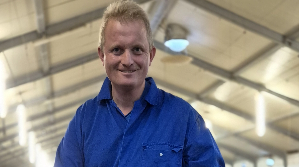 - Det er jo ikke fordi, at de ikke kan finde ud af at passe grise. Men jeg synes de skal lidt i en anden retning, og der skal jo være nogen, der siger det til dem, siger fjerkræproducenten Jens Hovalt Bertelsen, og henviser til TV2 dokumentaren »Hvem passer på grisene«. Arkivfoto: Tenna Bang