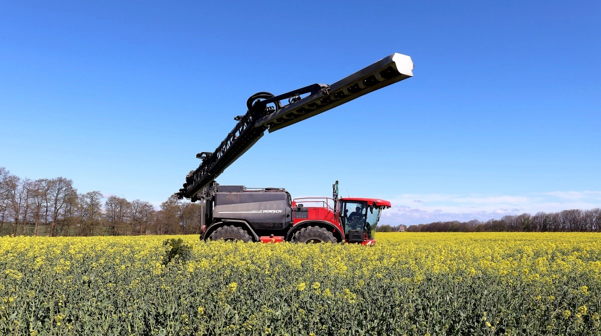 EU-Kommissionen vil nu sende nye, mere miljøvenlige pesticider og biologiske planteværnsmidler hurtigere gennem godkendelsessystemet og ud til landmændene. Arkivfoto: Jørgen P. Jensen