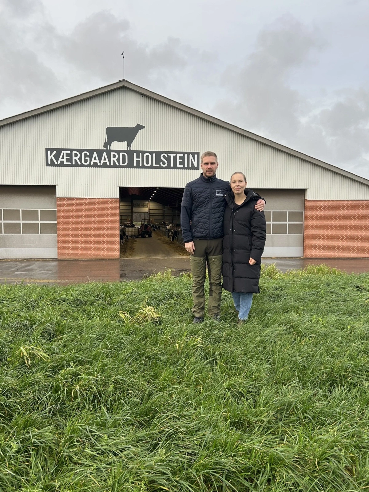 Andreas Vestergaard og Ditte Hammershøj er lokale mælkeproducenter nær Stenild i Himmerland med i alt 750 holstein-køer. Efter mødet lagde Ditte Hammershøj ikke skjul på sin skuffelse over udfaldet. Privatfoto