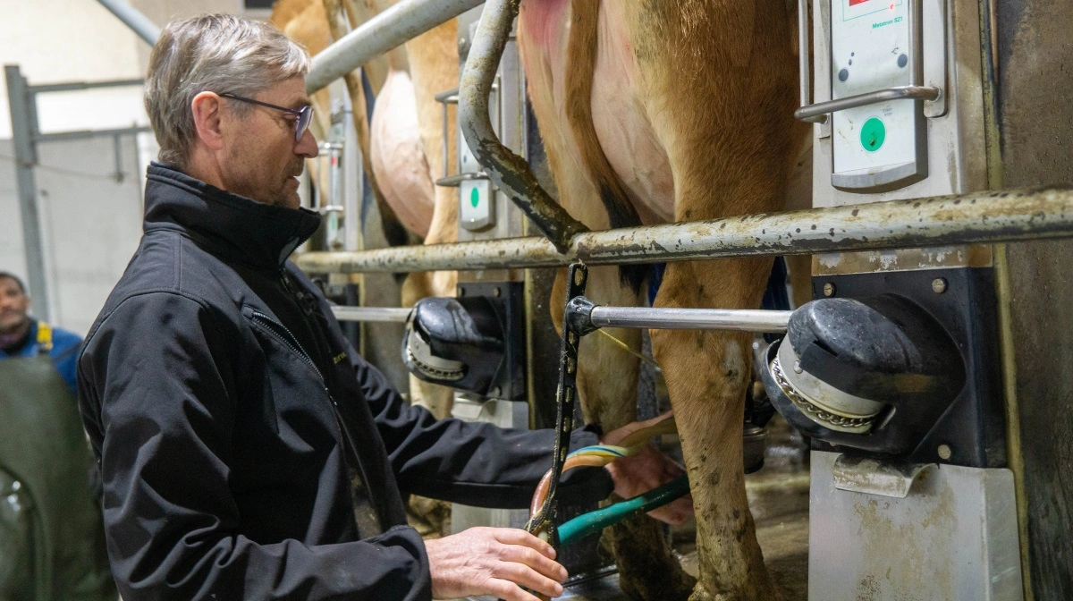 Henrik Larsen glæder sig over sin investering og nyder godt af servicen fra Compex.