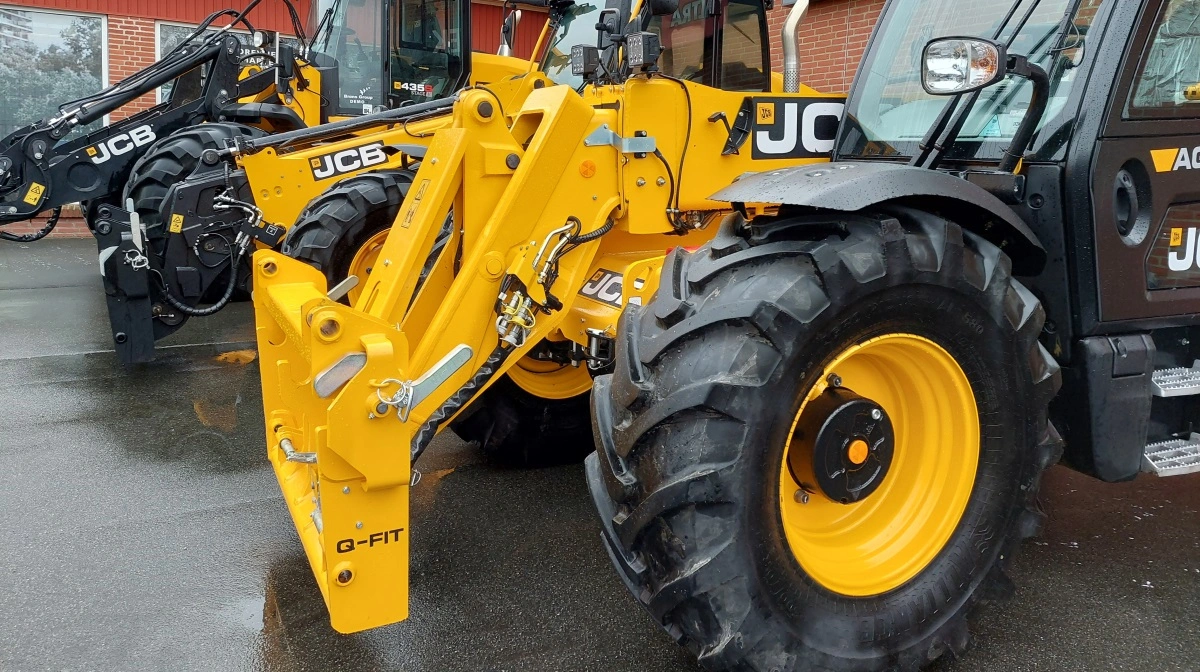 God høst, stærk drift og tæt forhandlernet løfter Brøns Groups overskud markant og giver optimisme for 2026. Virksomheden importerer blandt andet landbrugsmaskiner under mærket JCB. Arkivfoto
