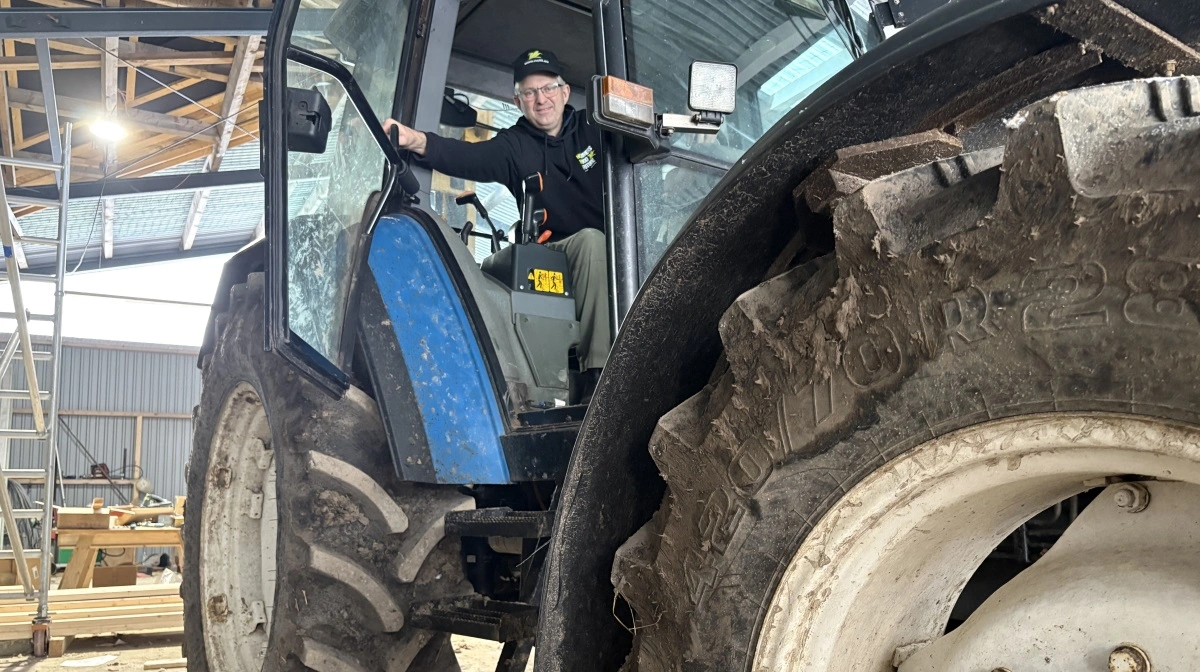 Står det til Bent Hovalt Bertelsen, bør de europæiske og især de danske landmænd mere på barrikaderne, eksempelvis i form af traktordemonstrationer. Han har selv deltaget i de massive protester i Bruxelles tilbage i december.