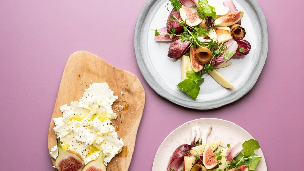 Plantebaserede retter er ikke længere et kompromis, men et spørgsmål om smag, håndværk og præsentation. Projektet Flere Planter på Full Service Restauranter vil gøre grøntsagerne til en naturlig hovedrolle på de danske restaurantmenukort. Foto: Martin Kaufmann