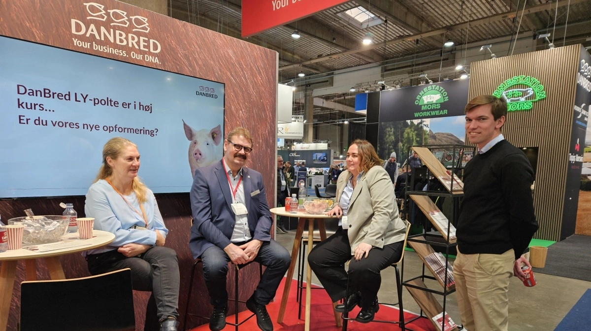 På standen på NutriFair talte (fra højre) blandt andre Jens Thomsen, Lizette Vestergaard Horndrup og Jan Neerup Jensen om den positive udvikling i avlen og fremtiden som producent. Fotos: Camilla Bønløkke 