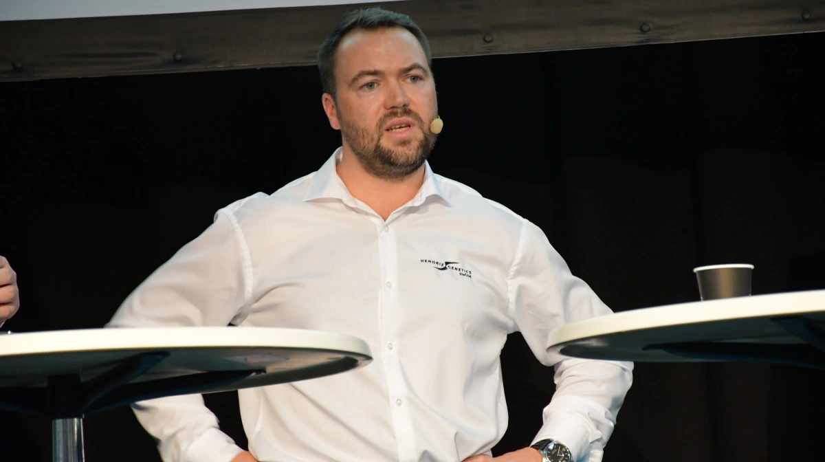 - Med mindre input skal vi forbedre outputtet - simpelthen ved at have mindre spild – lavere dødelighed og bedre overlevelse hele vejen rundt, påpegede Mads Kring.