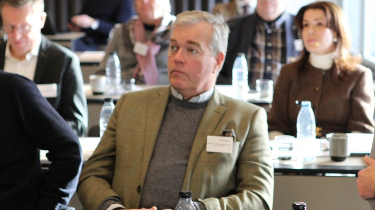 - Jeg hører meget på vandrørene, at den her kvælstofregulering kan slå bunden fuldstændig væk under vores grønne trepart, som jeg egentlig synes er en god ide. Men hvad hvis læsset vælter, får vi så bare efterafgrøder?, lød spørgsmålet fra Christian Ahlefeldt-Laurvig (billedet). Foto: Morten Ipsen