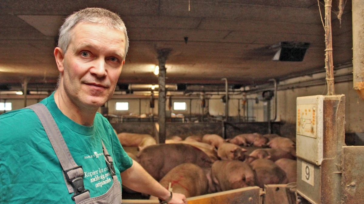Claus Bruun Jørgensen husker, hvordan indbrud i hans stalde for nogle år siden, skabte uro og utryghed hos både ham og personalet. 
- Og så begyndte vi at låse dørene og der blev sat overvågning op, fortæller han. Arkivfoto: Anne Wolfenberg
