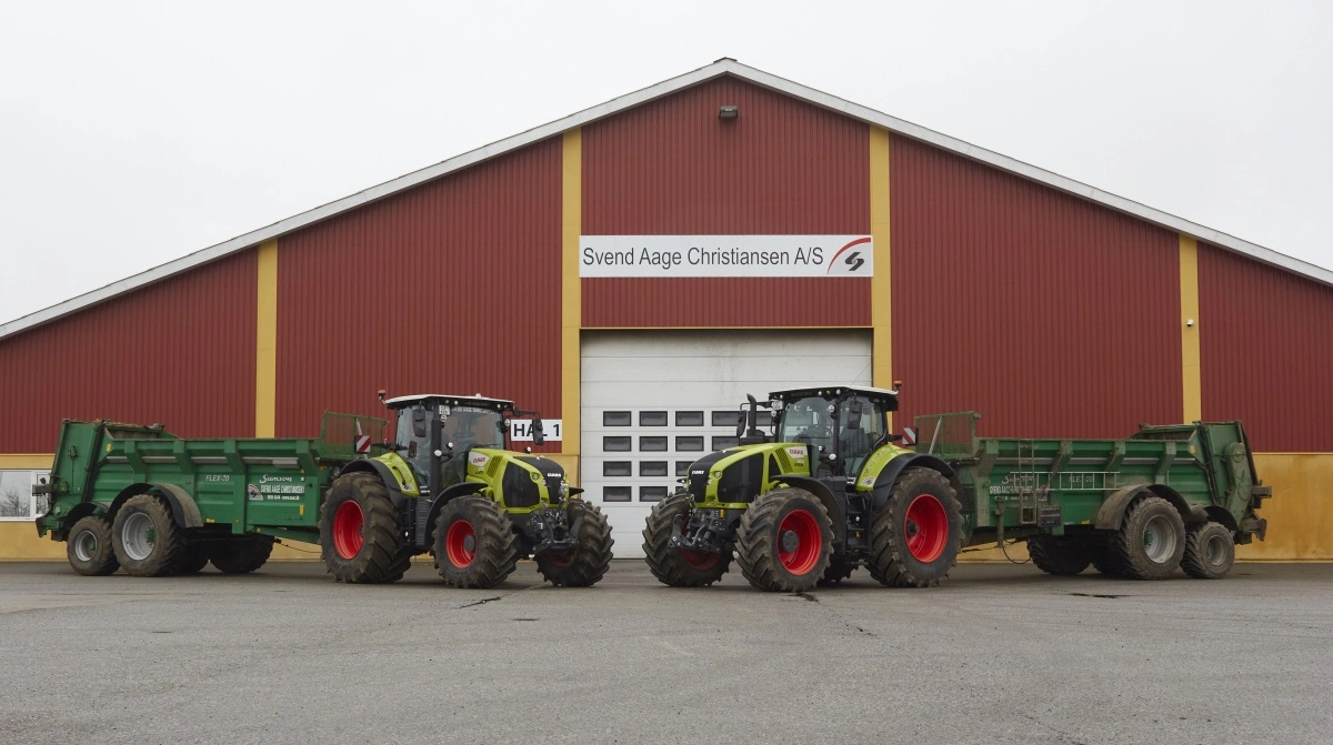 Maskinparken hos Svend Aage Christiansen danner rammen om åbent hus i Jerslev den 7. marts. Virksomheden har gennem årene opbygget en betydelig kapacitet inden for markdrift, gyllehåndtering og transport og inviterer nu landmænd og samarbejdspartnere indenfor til en præsentation af sæsonens investeringer og løsninger. Arkivfoto: Tenna Bang